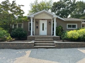 Building Photo - 1409 Miller Dr