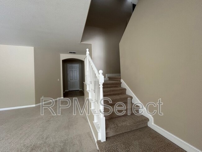Building Photo - 2206 Ranch House Ct