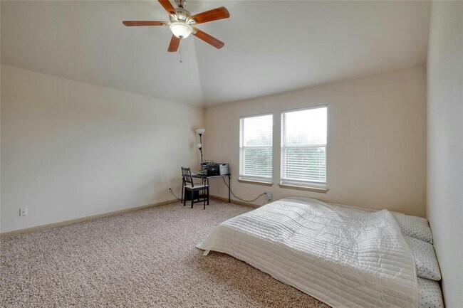 Building Photo - 20632 Farm Pond Ln