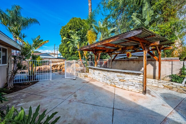 Building Photo - 14722 Candeda Pl