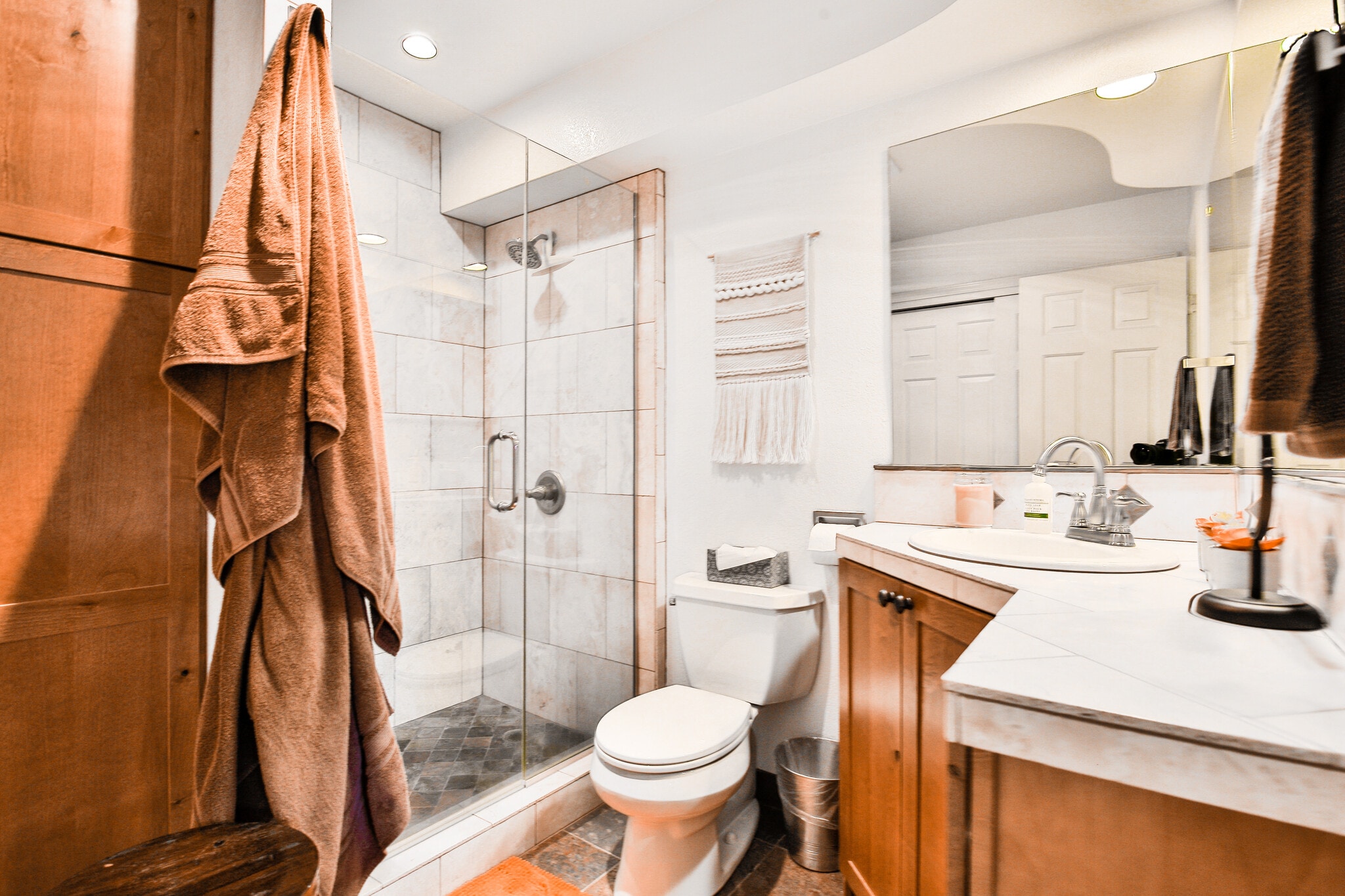 Master Bath - 400 Fairview Blvd
