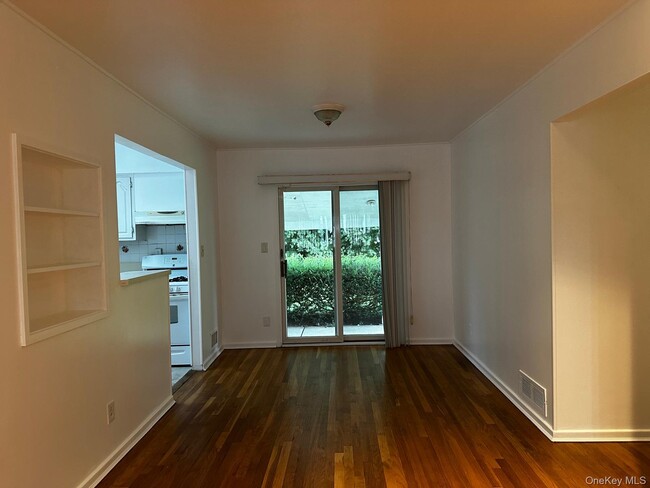 Building Photo - 46 Haverford Rd
