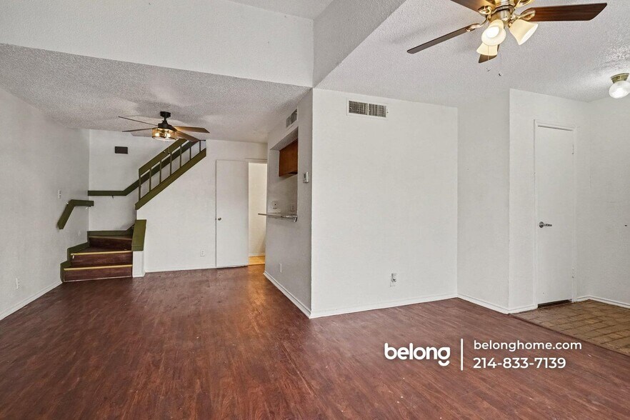 Building Photo - 232 Shady Ln Dr
