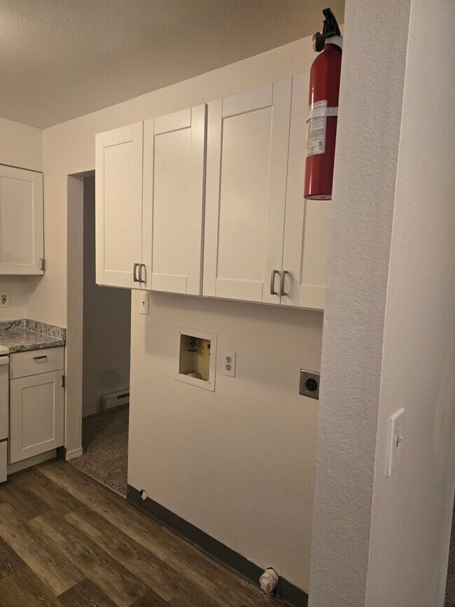 Building Photo - 211 N Shields St