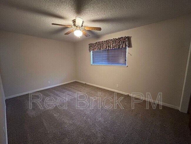 Building Photo - 2685 Agnes Way