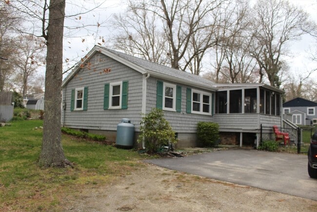Building Photo - 81 Winthrop Rd