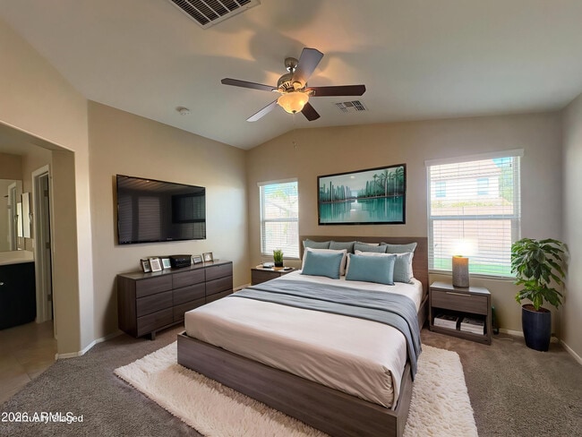 Building Photo - 2190 E Hazeltine Way