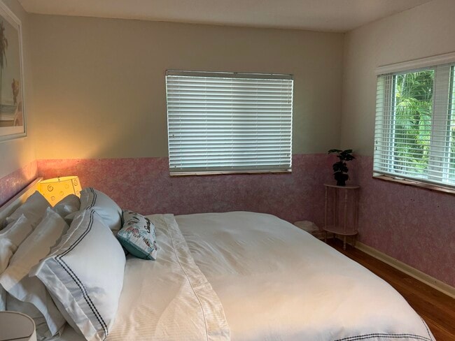 Building Photo - 3209 Norfolk St