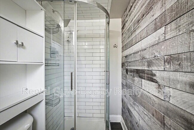 Building Photo - 2120 Blair Rd