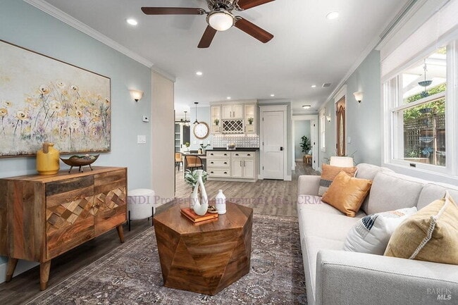 Building Photo - 4 Belle Ave