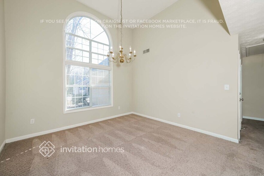 Building Photo - 219 Lakeview Pl