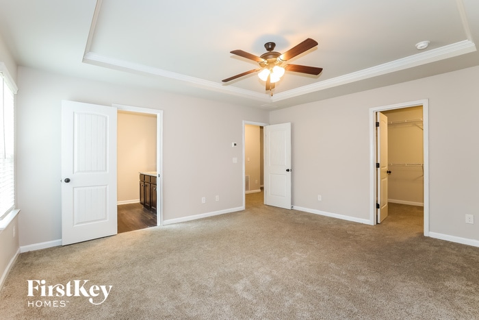 Building Photo - 2114 Treehaven Ct