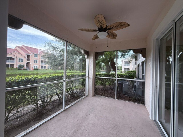 Building Photo - 4220 Central Sarasota Pkwy
