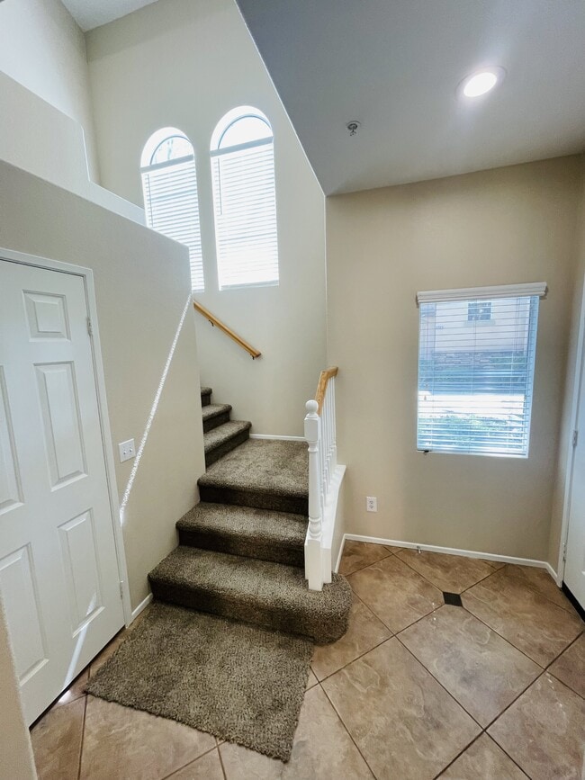 Building Photo - 26331 Arboretum Way