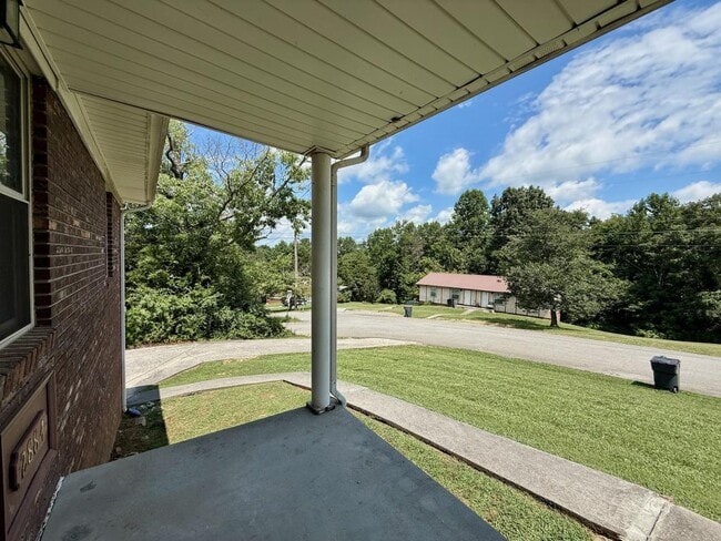 Building Photo - 2884 Blue Ridge Dr