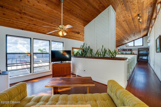 Building Photo - 1286 John Anderson Dr