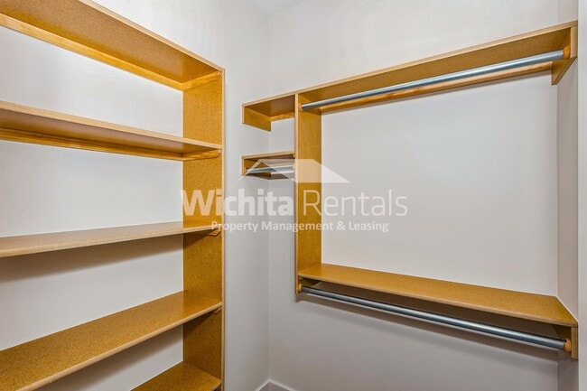 Building Photo - 12868-12868 W Wheatland Ct