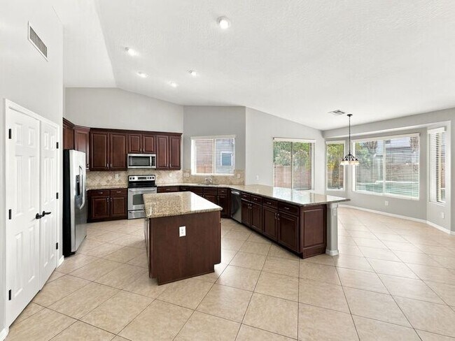 Building Photo - Gilbert 5-Bedroom Home with Pool, Loft & Primary Suite Downstairs – Minutes from Gilbert Regional...