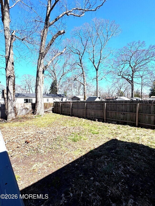 Building Photo - 39 Harborage Ave