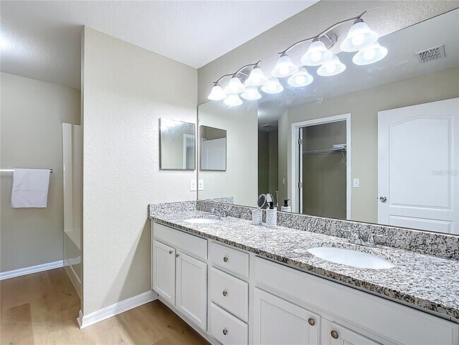 Building Photo - 1639 Saddlehorn Dr