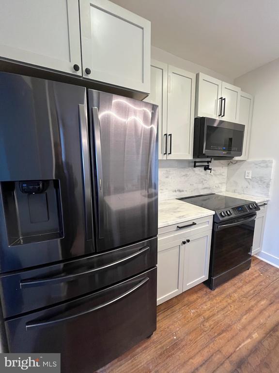 Building Photo - 1268 Neal St NE