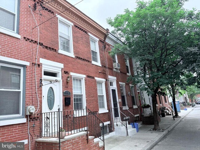 Building Photo - 753 S Cleveland St