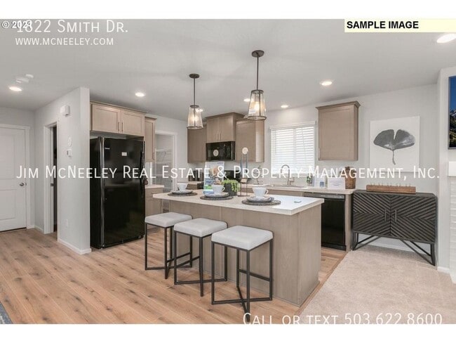 Building Photo - 1822 Smith Dr
