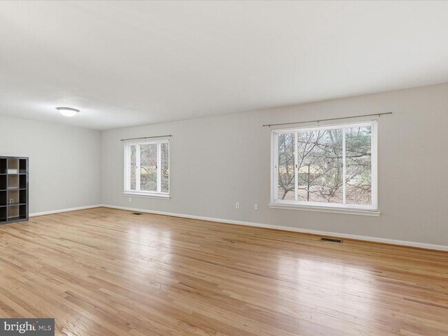 Building Photo - 1426 Yellowwood Ct