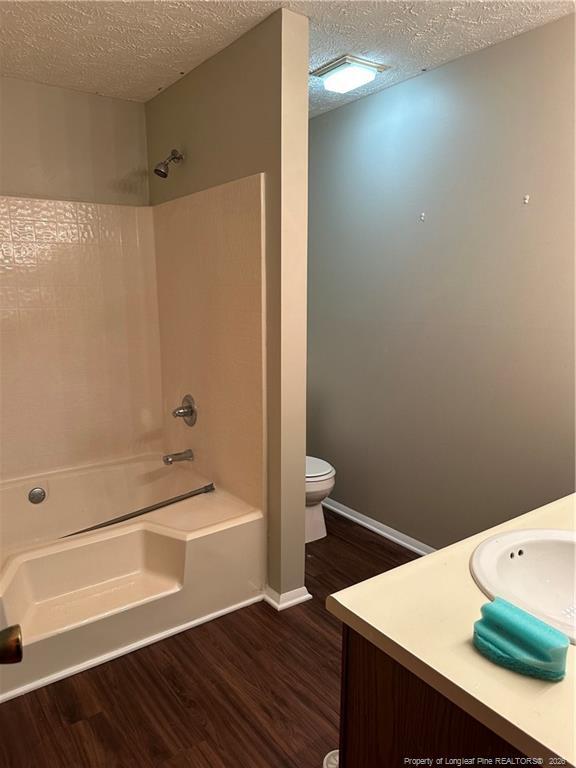 Building Photo - 1849 Tryon Dr