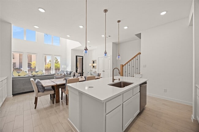 Building Photo - 19730 Curved Steel Dr