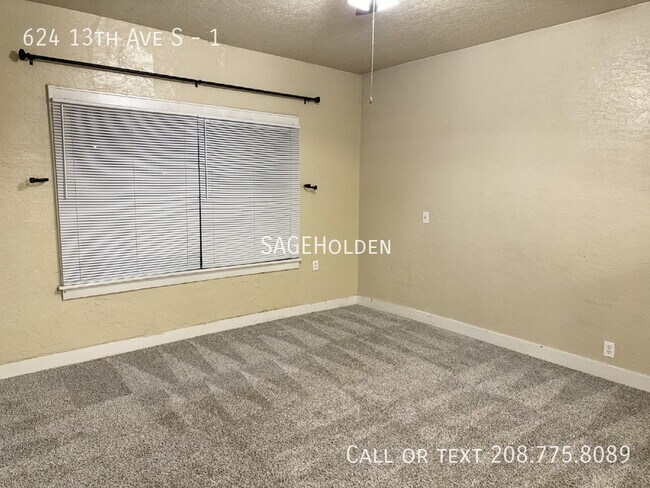 Building Photo - 624 13th Ave S