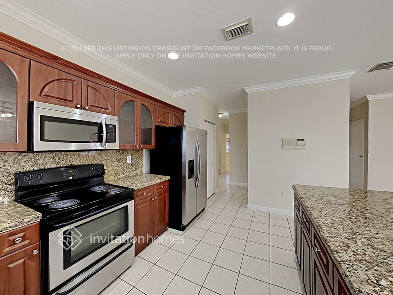 Building Photo - 15680 SW 20th Way