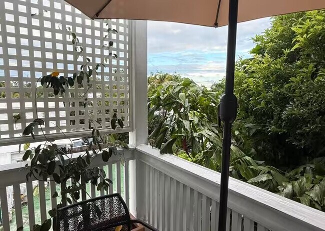 Building Photo - 918 Southard St