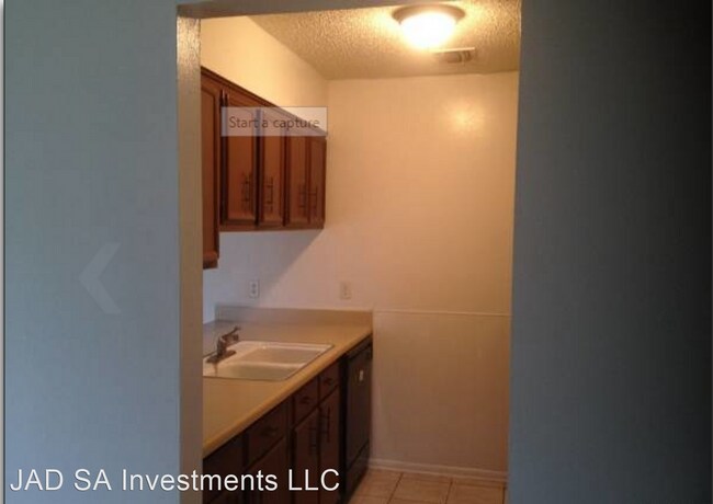 Building Photo - 3 br, 2 bath House - 5055 Binz Engleman