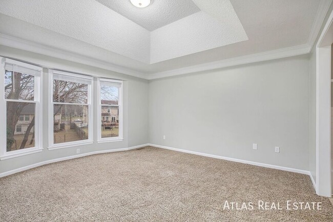 Building Photo - 5711 W 157th Terrace