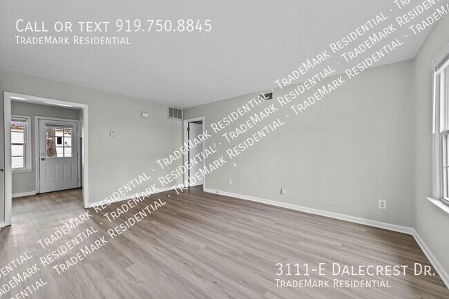 Building Photo - 3111 Dalecrest Dr