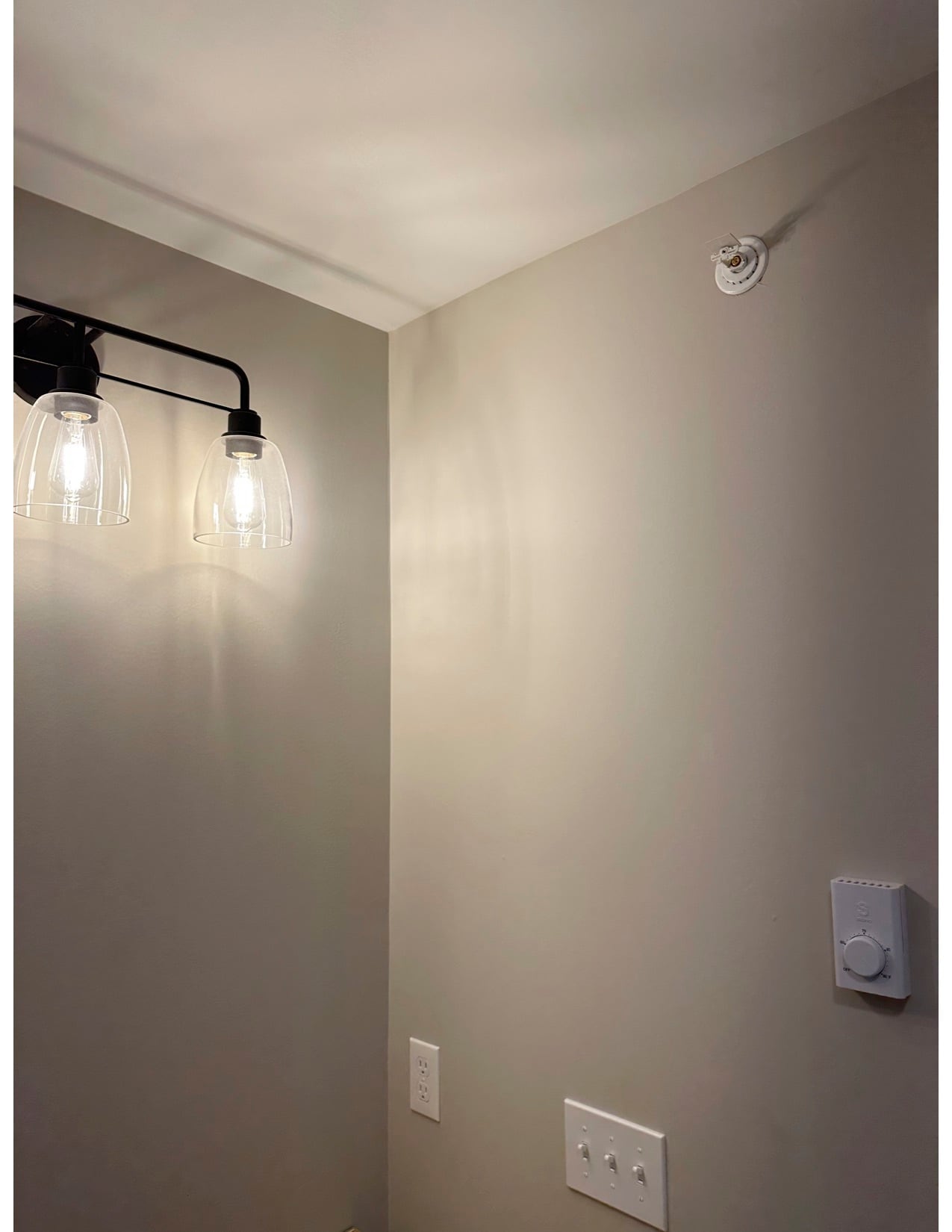 Building Photo - 180 N Winooski Ave