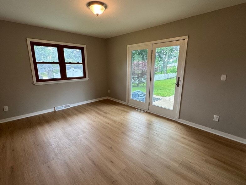 Office with Powder Room Attached - 5322 S Menard Dr
