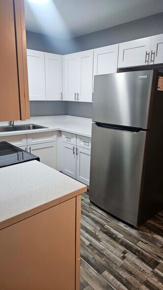 Building Photo - 2500 Bassler St