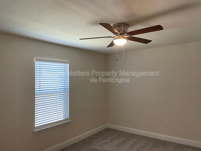 Building Photo - 5184 Peach Dr