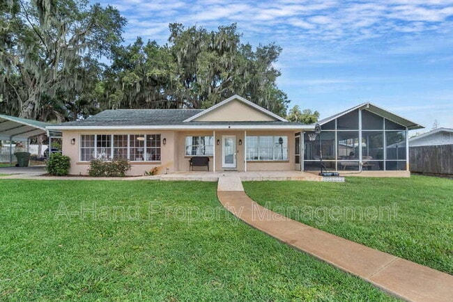 Building Photo - 606 N Shore Dr
