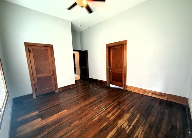 Building Photo - 2BR Historic Home in Downtown Lake Charles