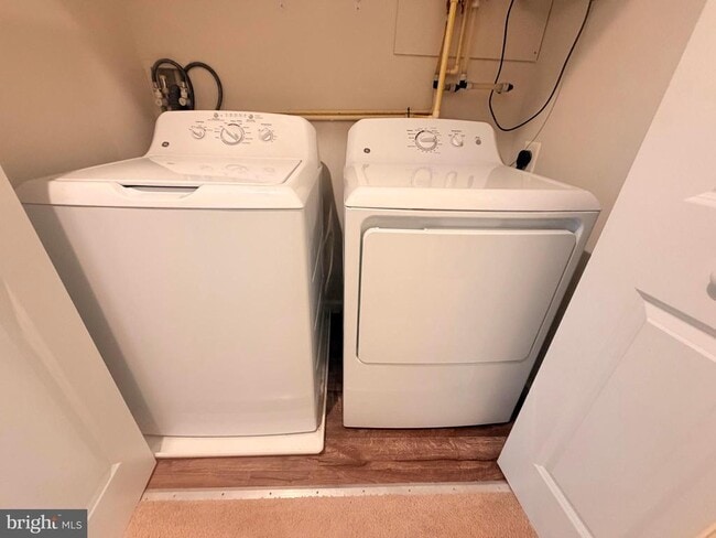 Building Photo - 70 Azalea Cir