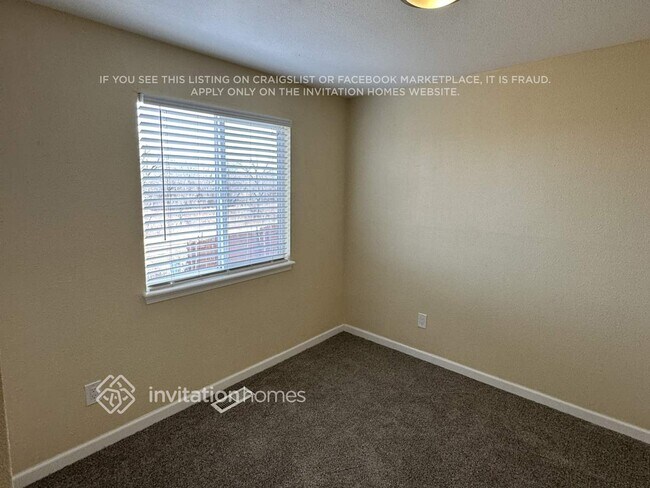 Building Photo - 17579 E Temple Dr