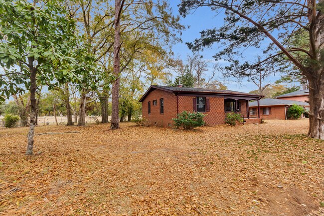 Building Photo - 1508 Beaufort St