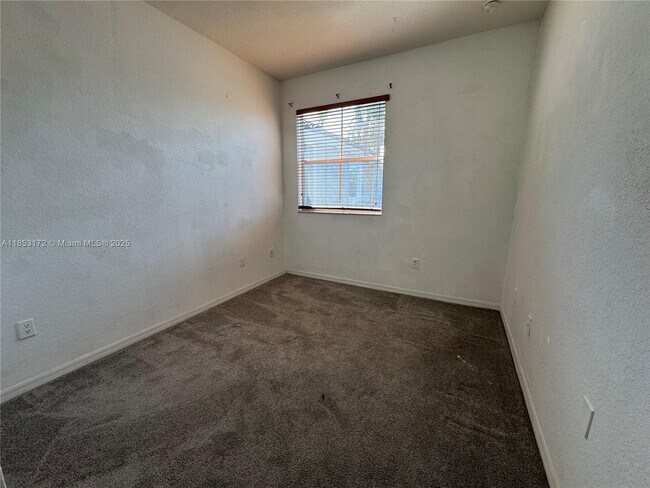 Building Photo - 14046 SW 49th St