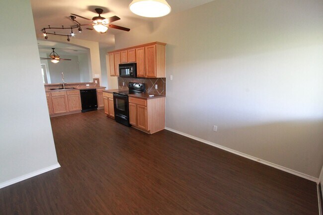 Building Photo - Hutto 3BR Gem ~ Open Layout, Large Yard & Prime Location