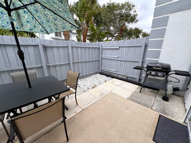 Building Photo - 513 Seaport Blvd