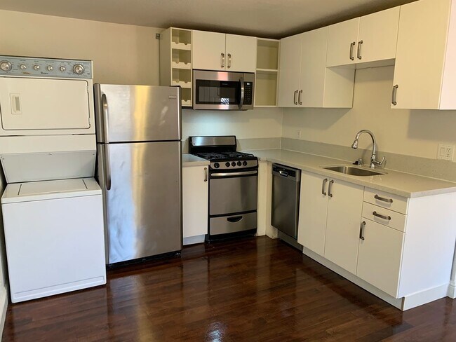 Building Photo - 1239-1241 E 22nd St