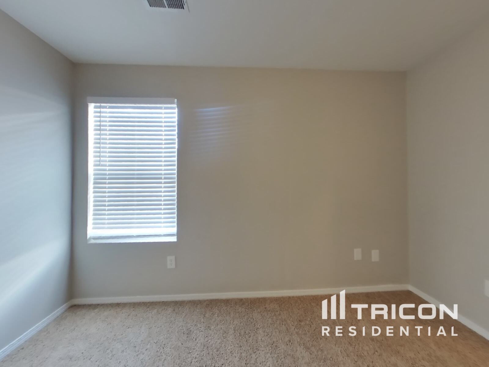 Building Photo - 147 Kestrel Dr